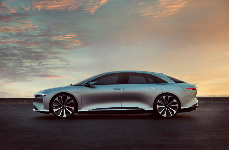Illustration for article titled The Biggest Car Technology Stories Of The Year And What's Next